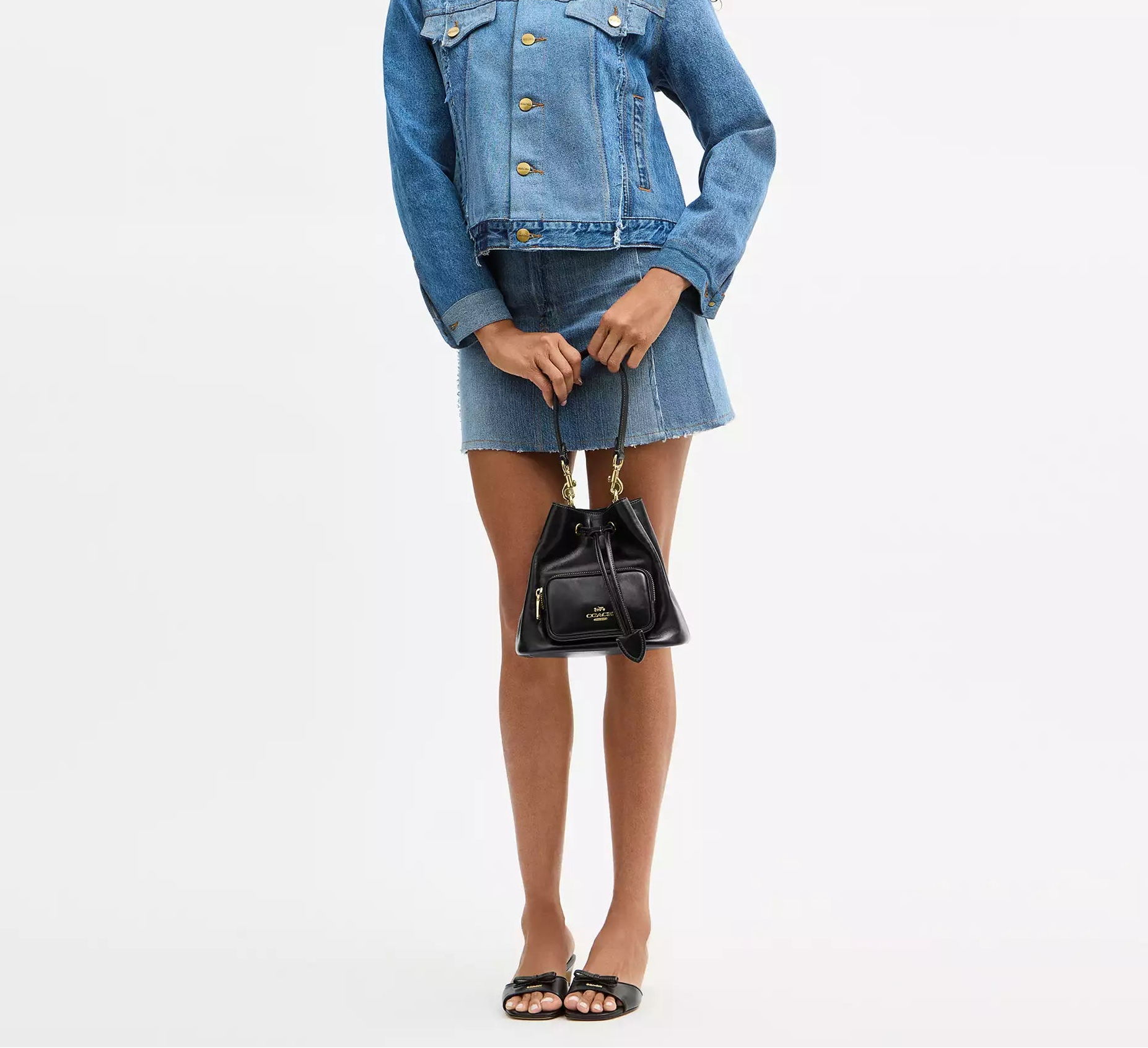 Rowan Bucket Bag With Pocket Black Coach