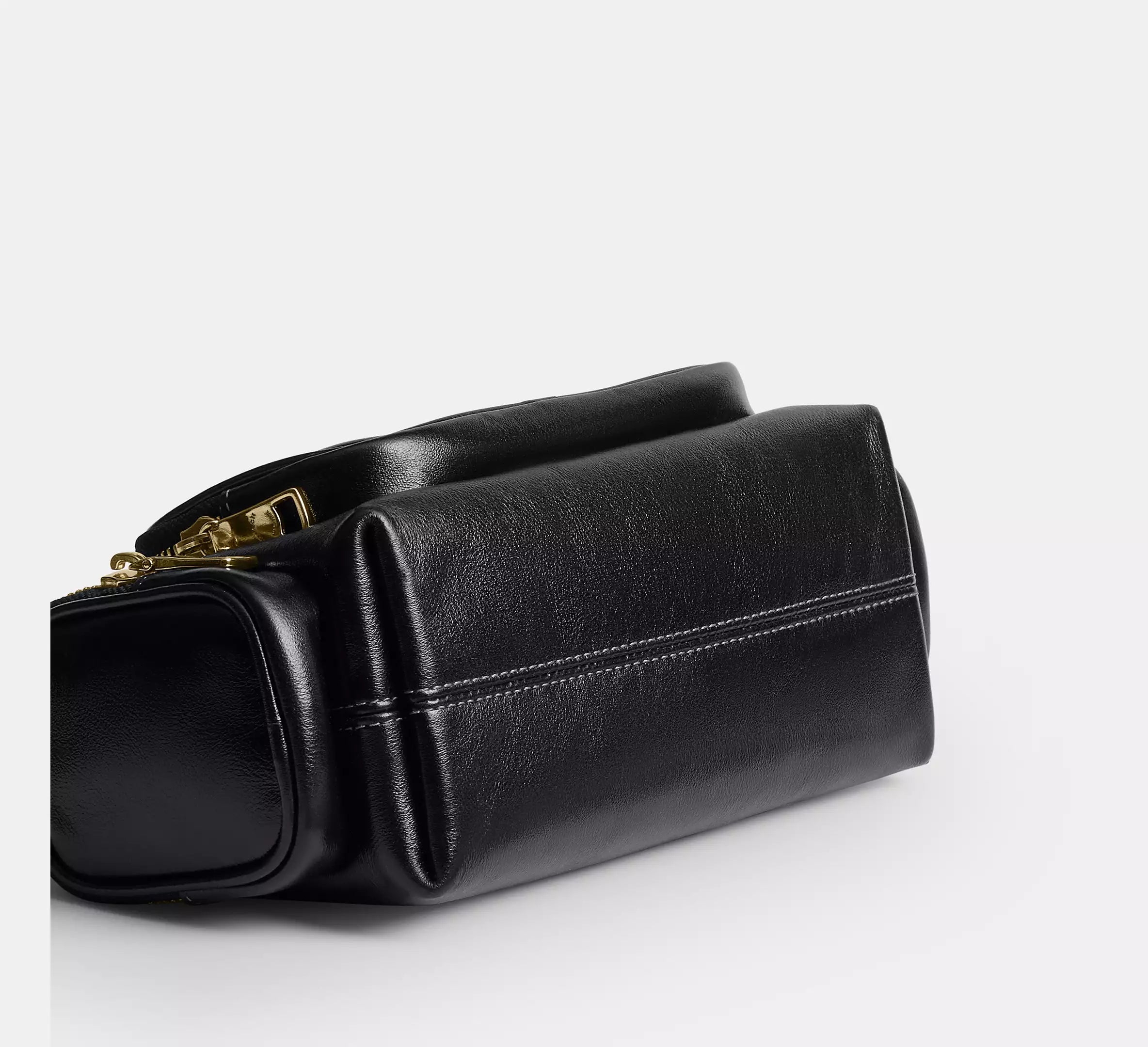 Laurel Shoulder Bag 22 With Pockets Black Coach